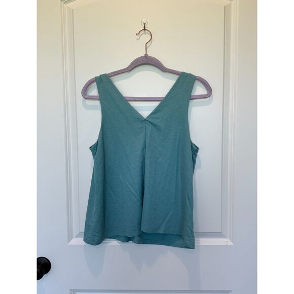 Bobeau Sage Green Knotted Strap V-Neck Tank Top Size Medium - Picture 1 of 6